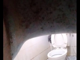 Straight guy masturbates while watching a voyeur cam with a Japanese partner