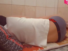 Asian cutie Hansel Thio shares her bathroom adventure after a party