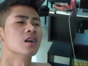 Gay sex video with hot shower scene and facial finish