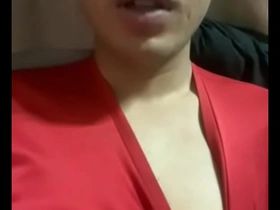 Amateur Japanese beauty gets naughty